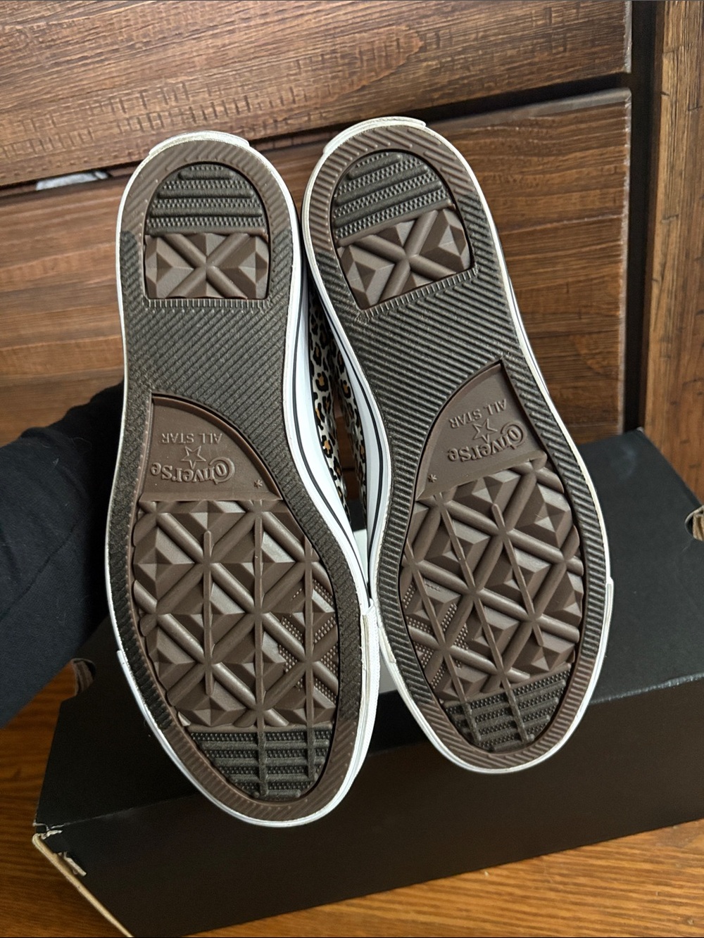 Converse Low Top Sneakers - Leopard Print Black White &Gold - Picture 4 of 7